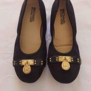 Micheal Kors Black Flat ~ girls sz 2